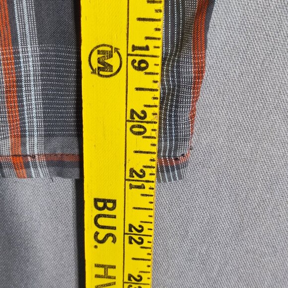 Hurley flat front shorts men's size 30 (32) grey colour with plaid pattern - Picture 10 of 12